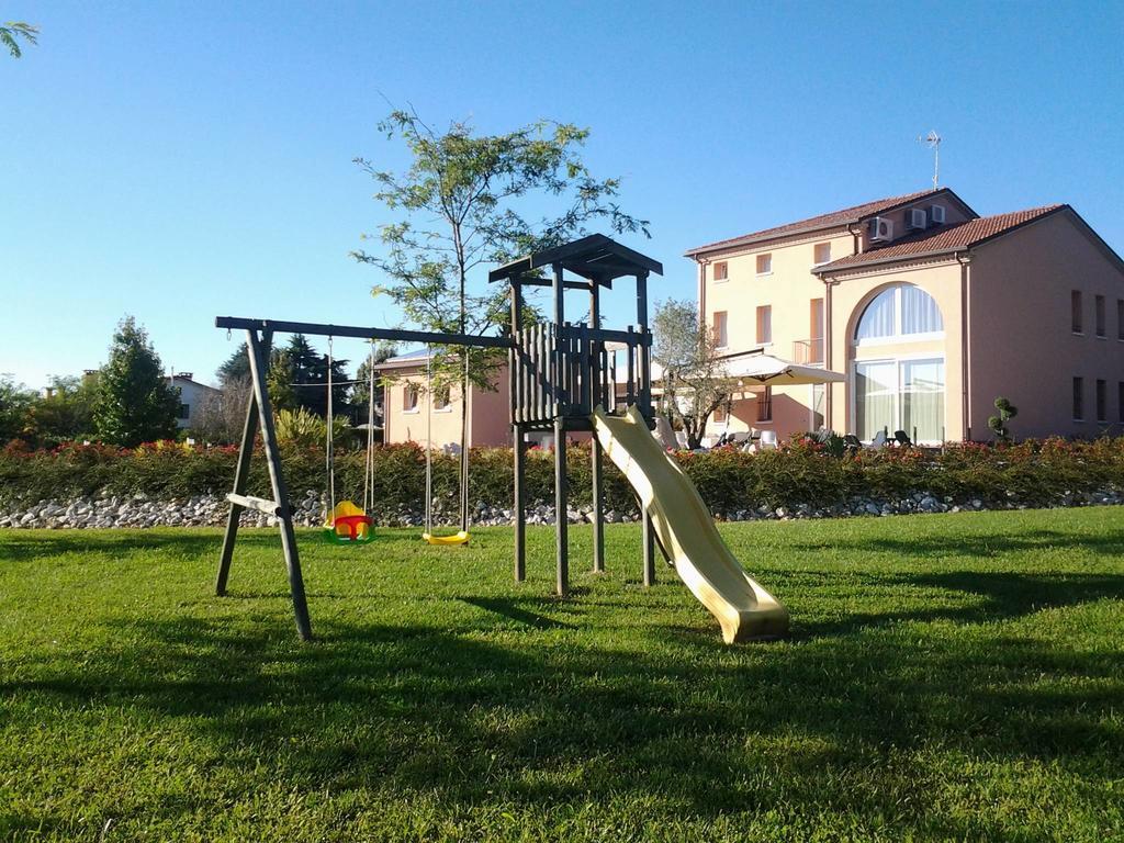 Agrialloggi La Palazzina 쿠르타롤로 객실 사진