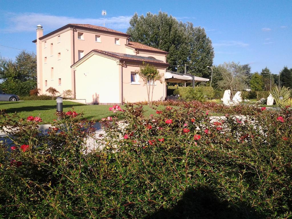 Agrialloggi La Palazzina 쿠르타롤로 객실 사진